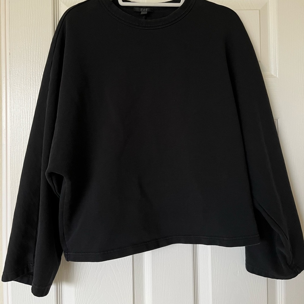 COS black jumper